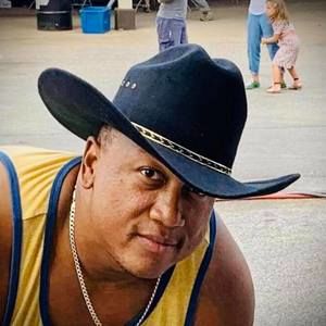 Meet your Posher, Adrian